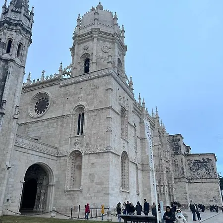 Vibes - Monsanto House Lisboa