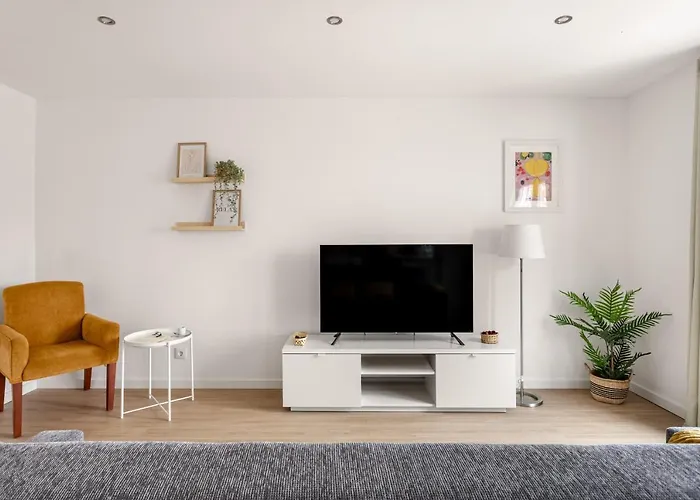 Vibes - Monsanto House Apartmán
